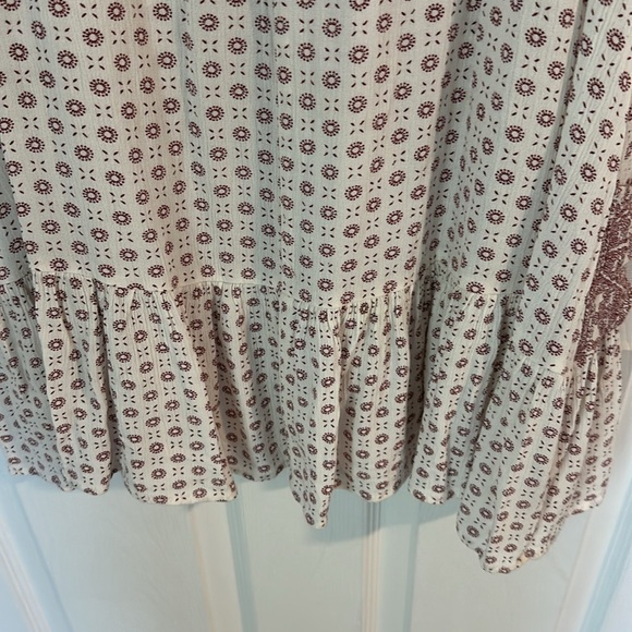 Forever 21 sleeveless V-neck top size M - Picture 10 of 10